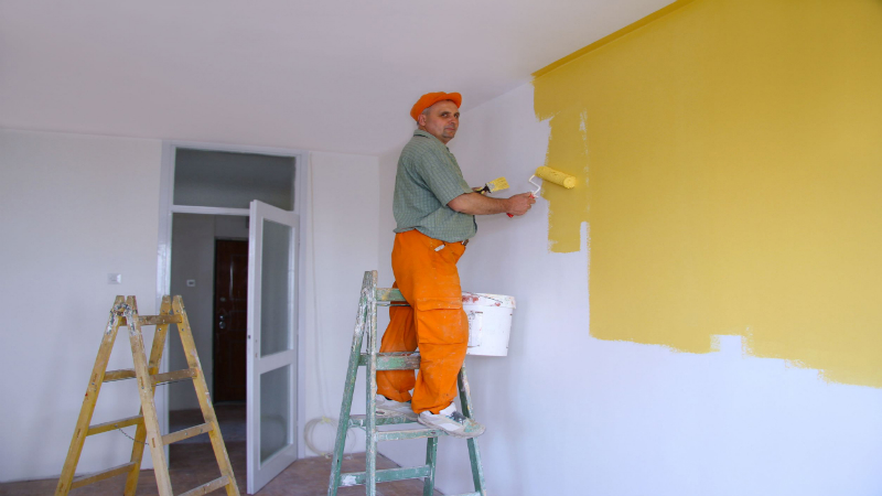 When Is It Appropriate to Hire a Commercial Painting Contractor?